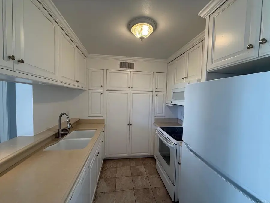 5708 Baltimore Drive #402, La Mesa, CA 91942 - #3