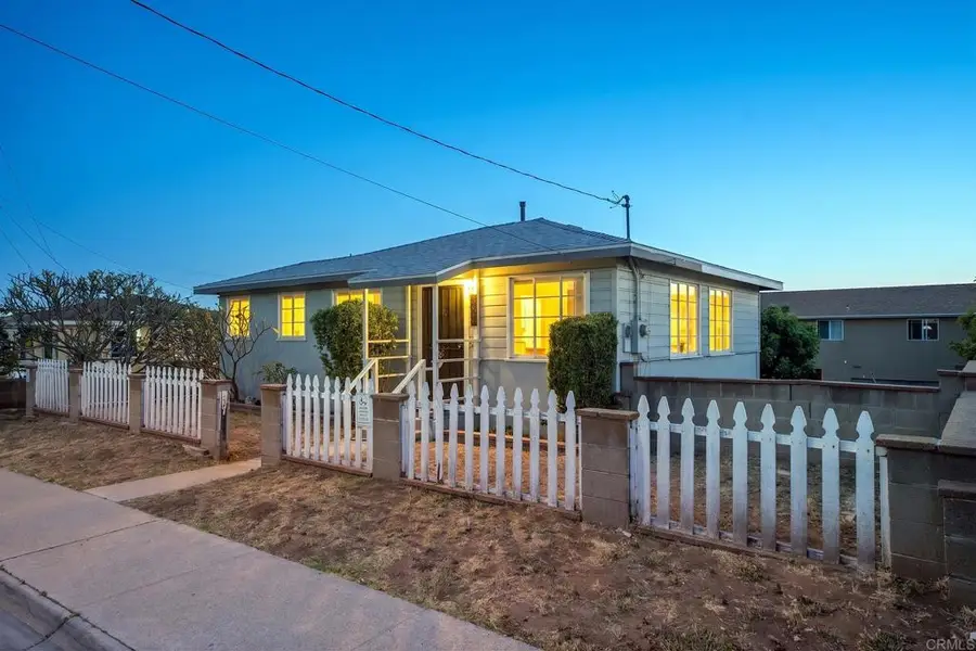 2726 Comstock St, San Diego, CA 92111 - #3