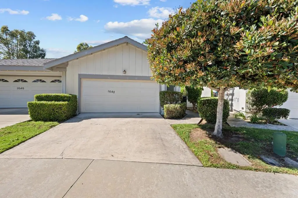 1642 Via Barlovento, San Marcos, CA 92078 - #1