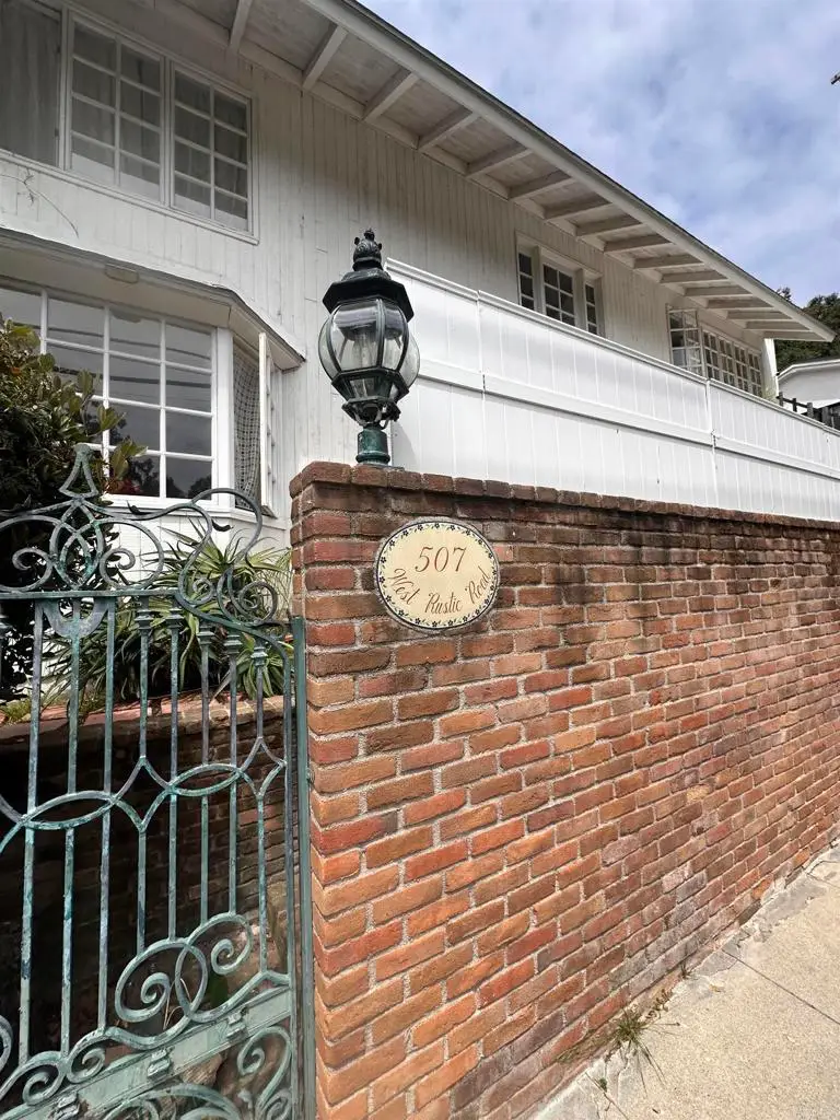 507 W Rustic Rd, Santa Monica, CA 90402 - #3
