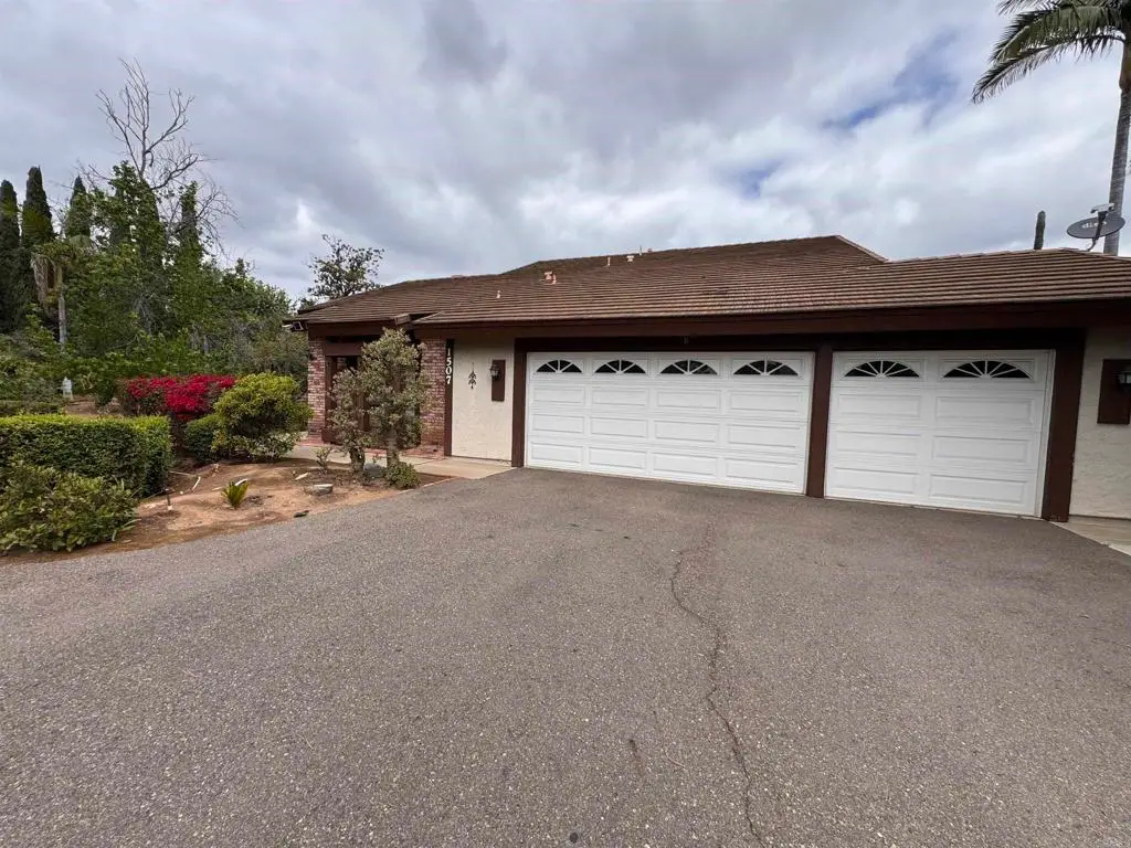 1507 Woody Hills Drive, El Cajon, CA 92019 - #1