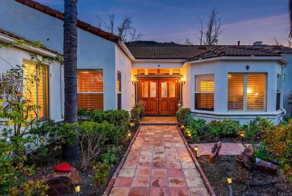 28301 Crooked Oak Lane, Escondido, CA 92026 - #1