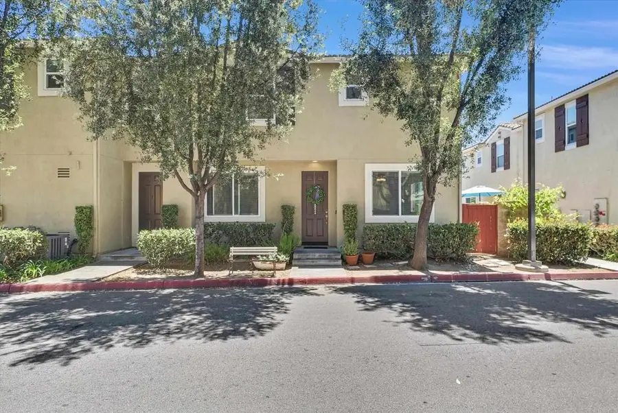 27571 Darrington Avenue #2, Murrieta, CA 92562 - #3