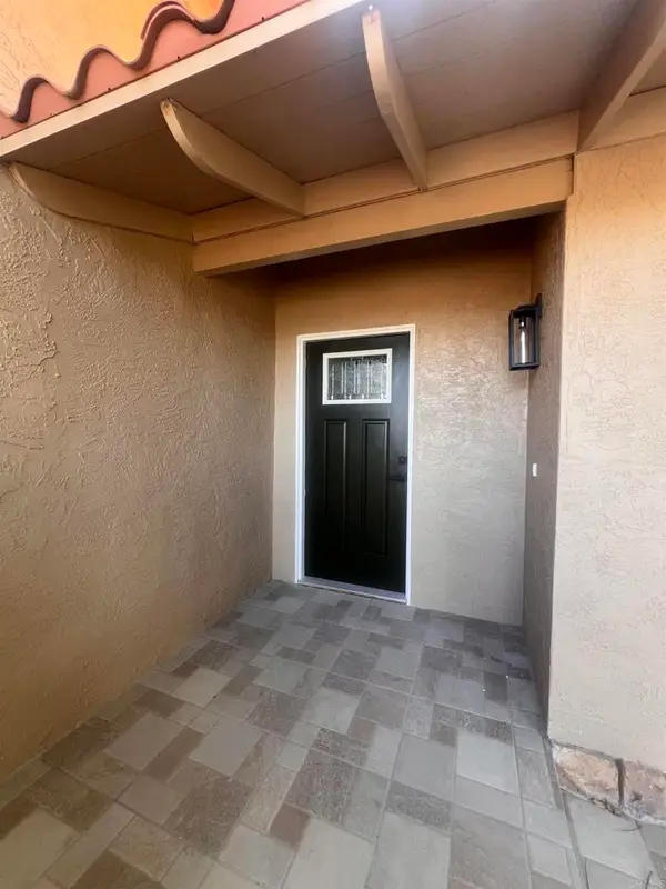 737 Alta Vista Dr, Vista, CA 92084