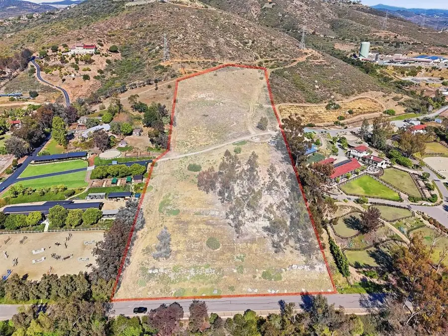 18411 Via De Las Flores, Rancho Santa Fe, CA 92067 - #2