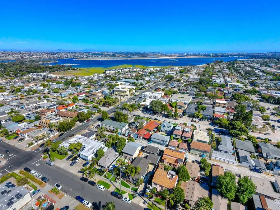 1845 Thomas Ave, San Diego, CA 92109 - #3