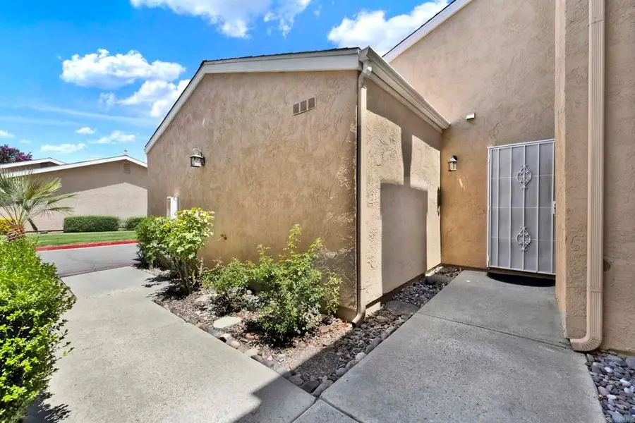 44552 La Paz Road, Temecula, CA 92592 - #2