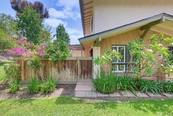 10740 Caminito Bravura, San Diego, CA 92071