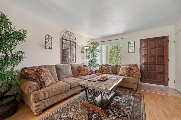 2728 Ariane Dr #52, San Diego, CA 92117