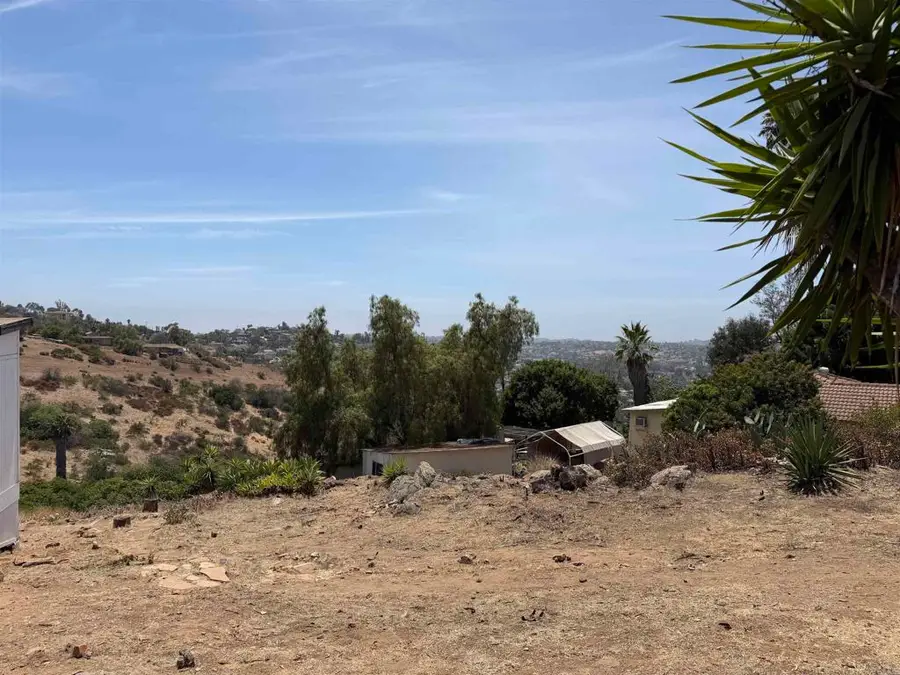 2610 Helix St., Spring Valley, CA 91977 - #3