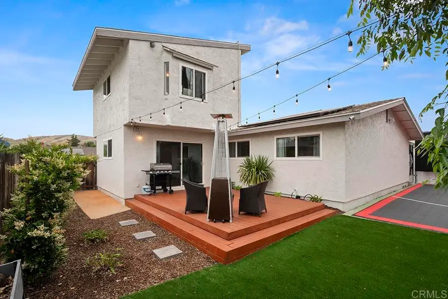 8427 Carlton Oaks Drive, Santee, CA 92071 - #2