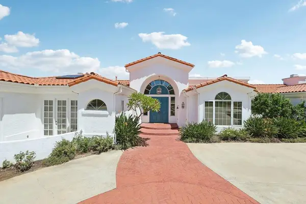 17572 Via Loma Drive, Poway, CA 92064