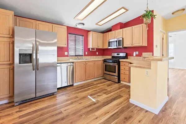300 Thornton Dr #5, El Cajon, CA 92021