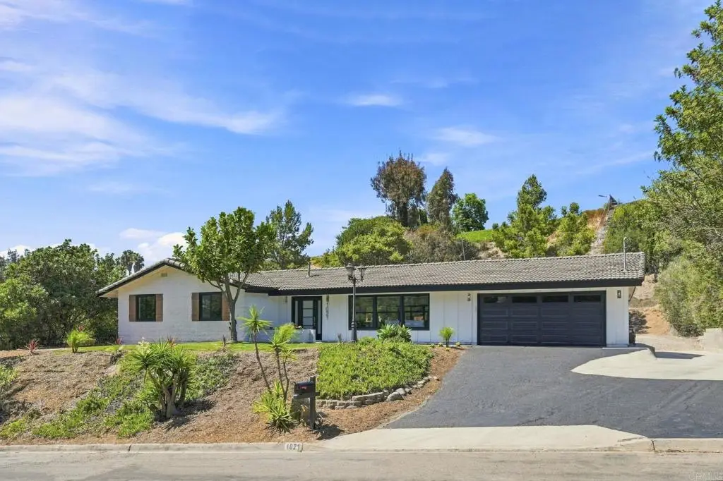 1021 Calle Escarpada, Bonita, CA 91902 - #1