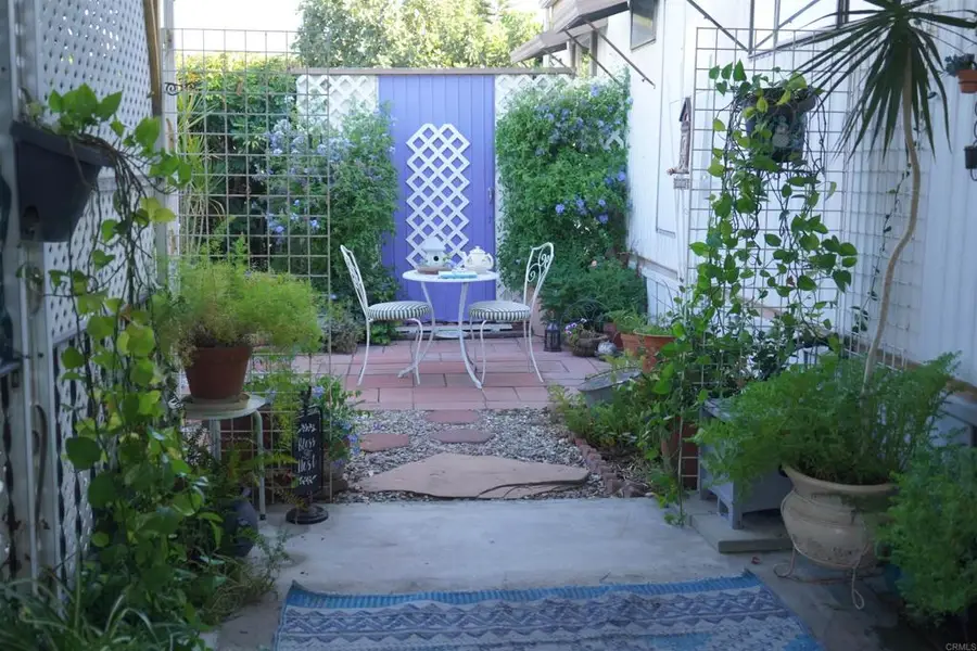185 N Eucalyptus Avenue #SPC 95, Rialto, CA 92376 - #2