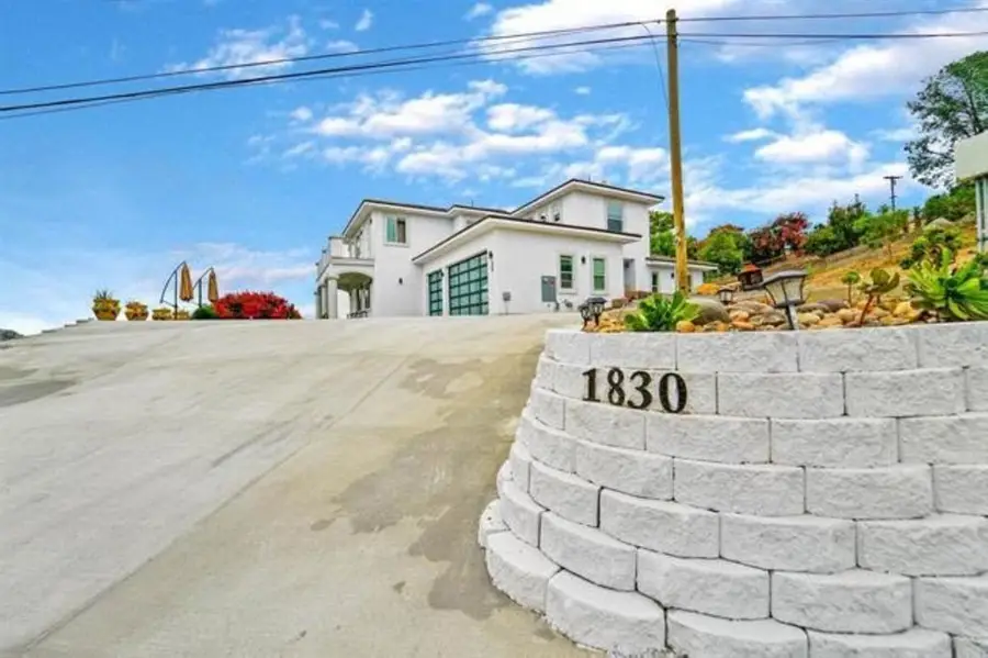 1830 Vista Way, El Cajon, CA 92019 - #3