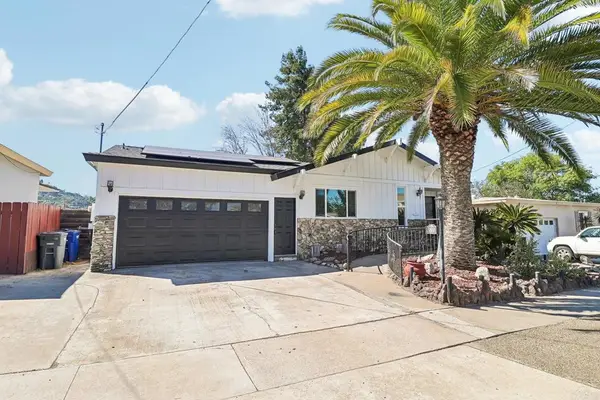 9535 Lakeview Drive, La Mesa, CA 91942