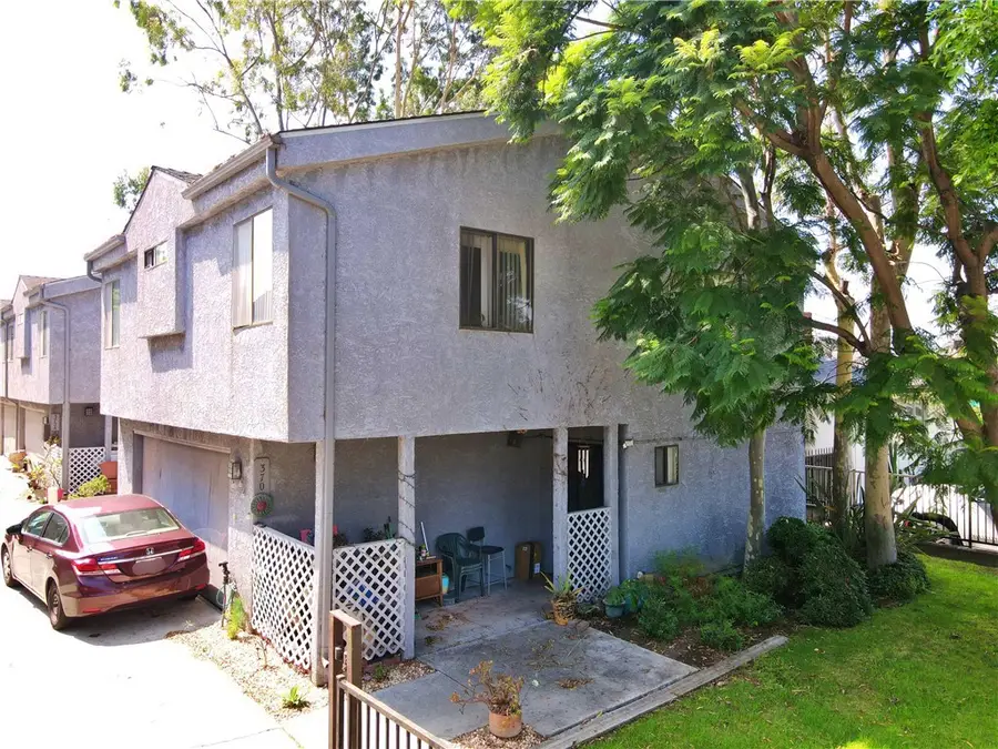376 E Hillsdale Street, Inglewood, CA 90302 - #2