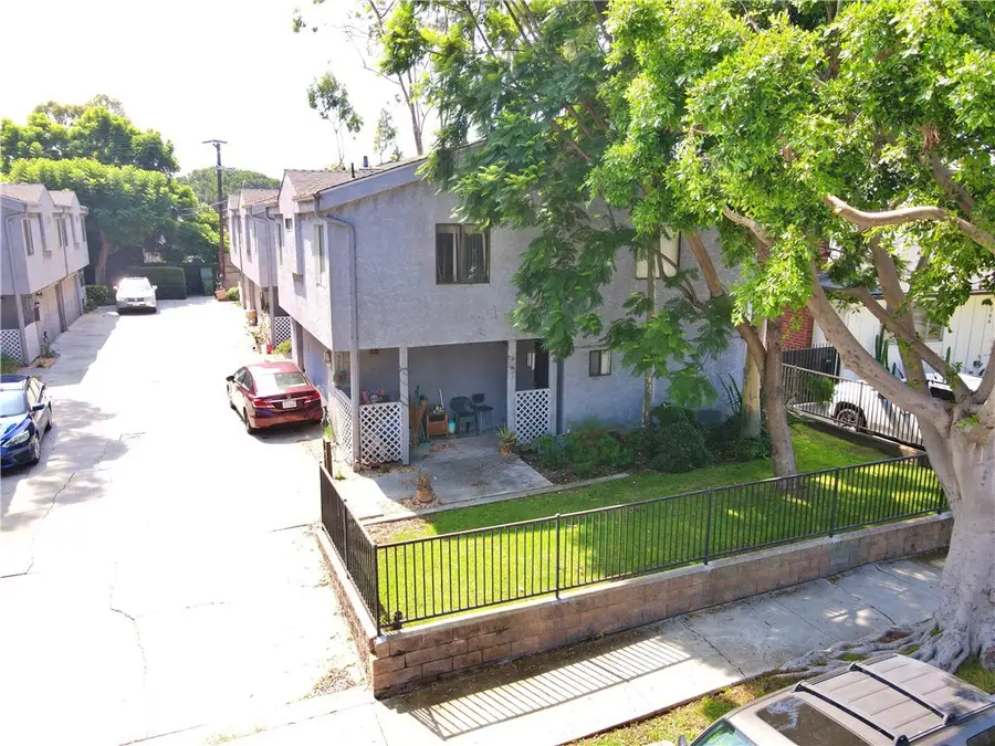 376 E Hillsdale Street, Inglewood, CA 90302 - #3