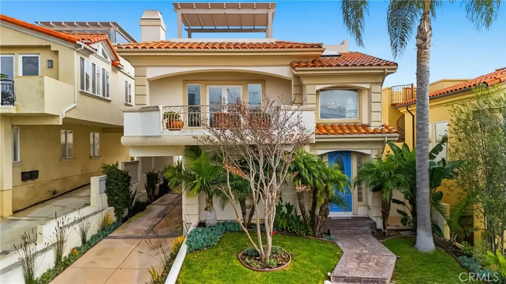 222 S Juanita Avenue #A, Redondo Beach, CA 90277 - Image #1