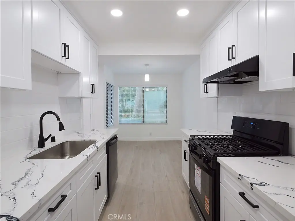 20561 S Vermont #7, Torrance, CA 90502 - Image #1