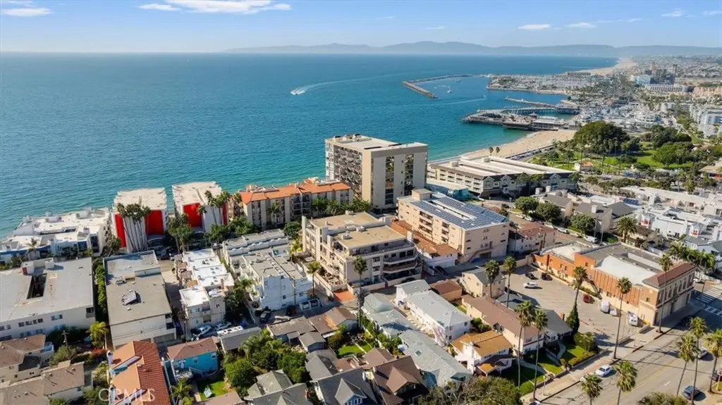 512 Esplanade #303, Redondo Beach, CA 90277 - #1