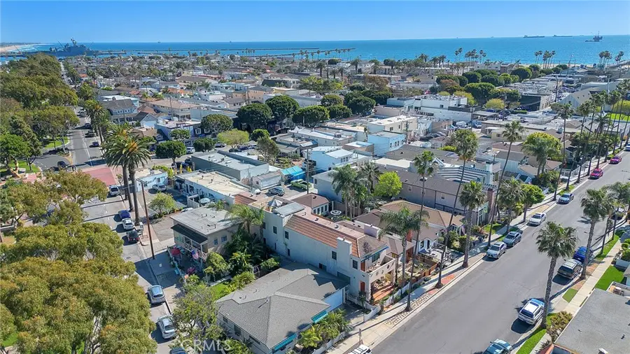 236 8th St, Seal Beach, CA 90740 - #3