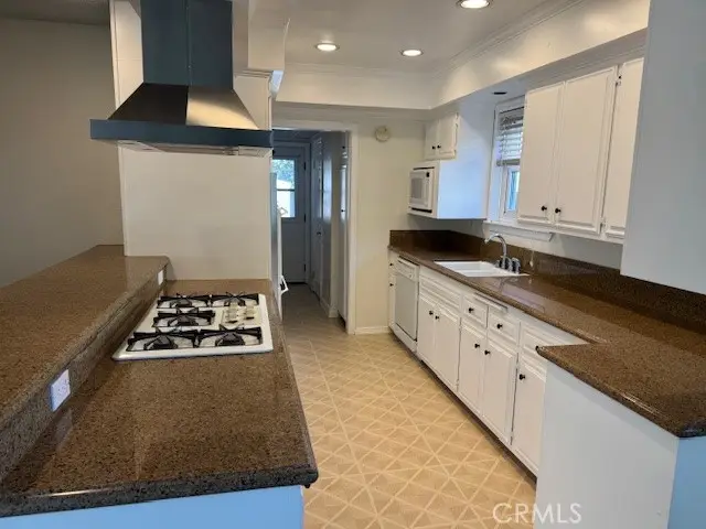 4811 Highgrove Avenue, Torrance, CA 90505 - #3