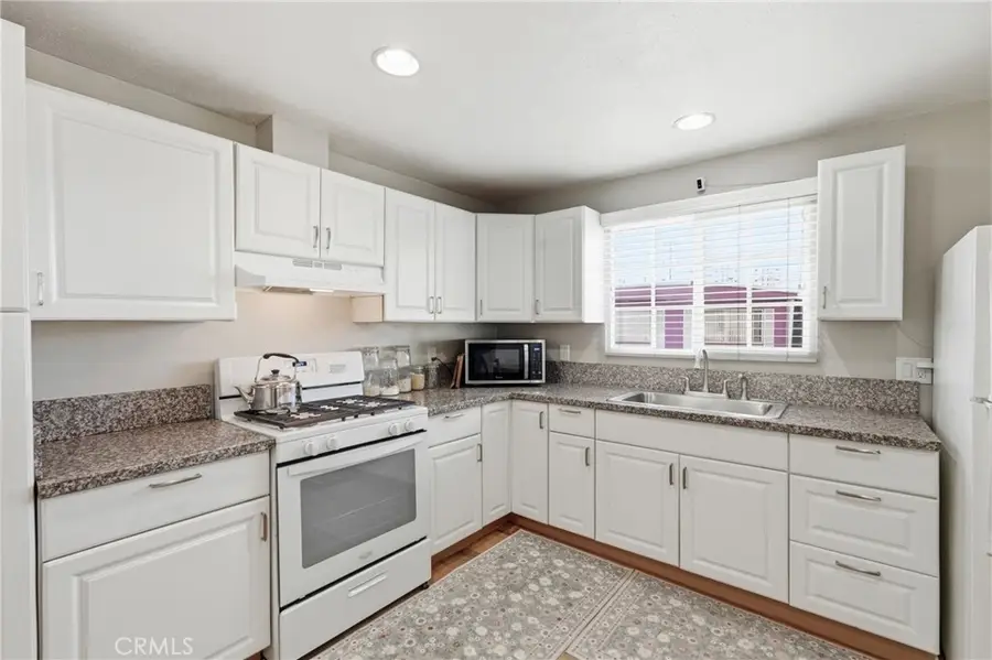 16511 Garfield Avenue #B65, Paramount, CA 90723 - #3