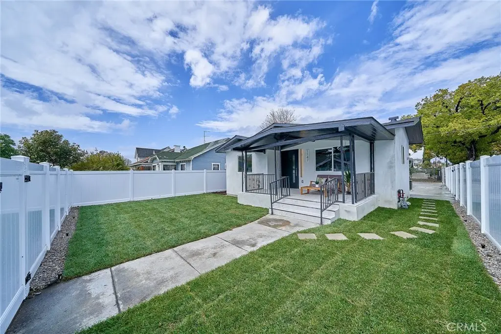 1147 W 39th, Los Angeles, CA 90037 - #1