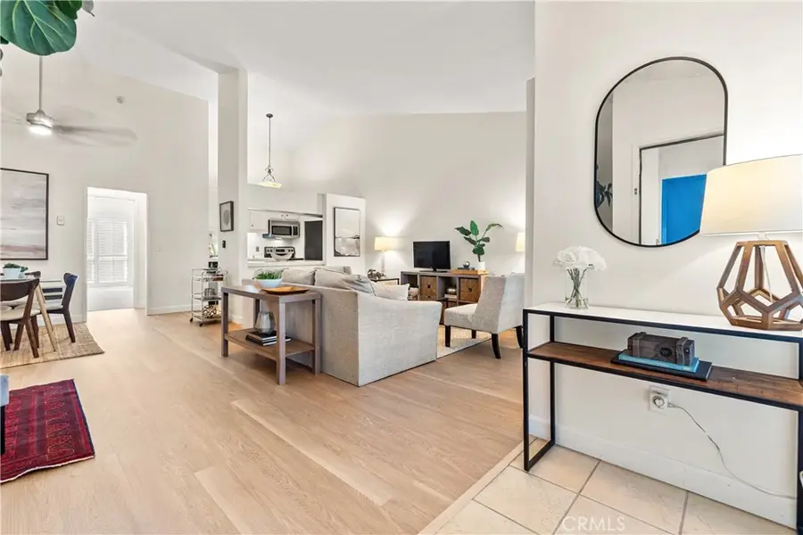 906 Camino Real #202, Redondo Beach, CA 90277 - #3