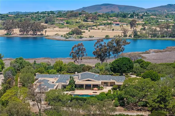6533 Lago Lindo, Rancho Santa Fe, CA 92067