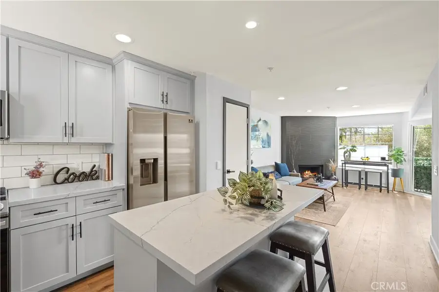 707 W 4th #8, Long Beach, CA 90802 - #2