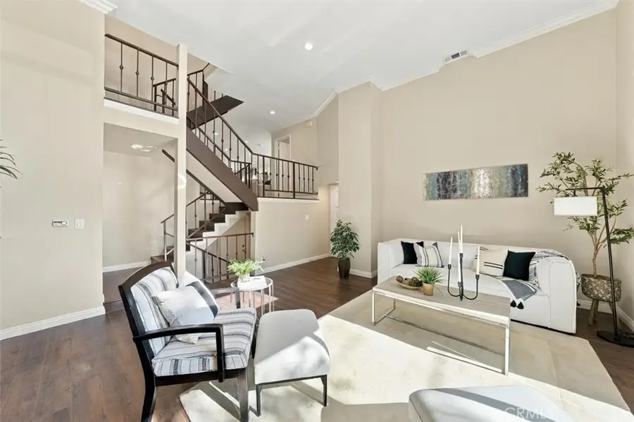 915 Diamond Street #1, Redondo Beach, CA 90277 - #3