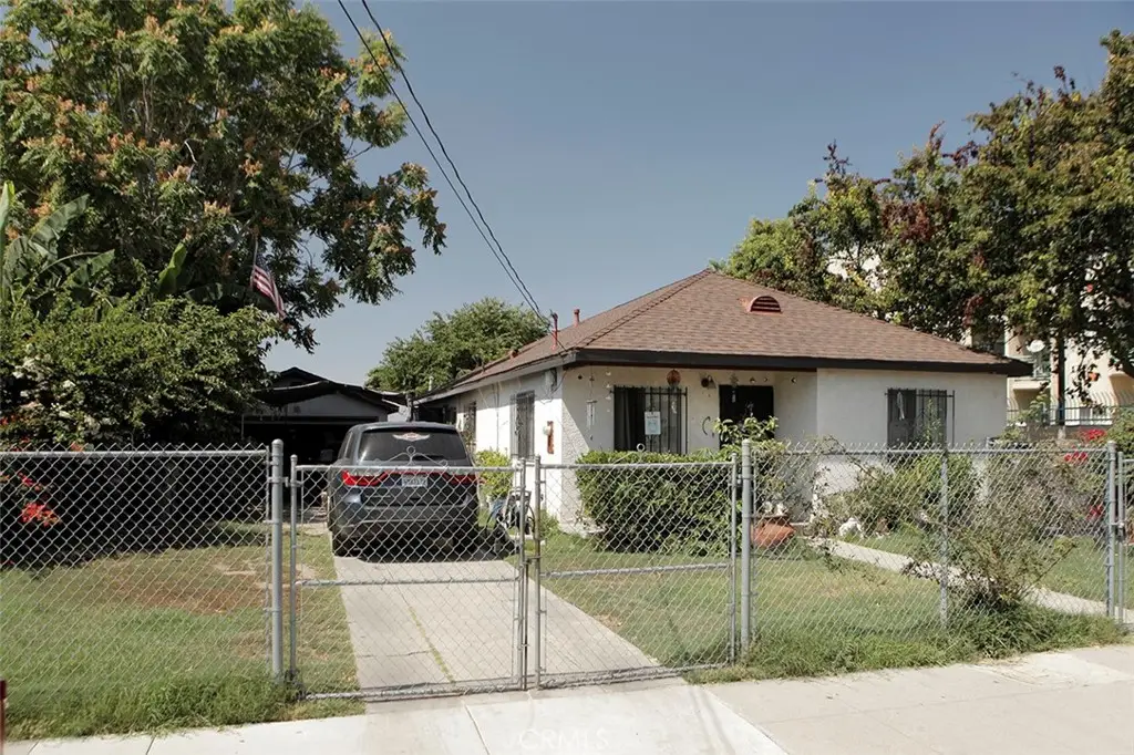 905 N Hickory Avenue, Compton, CA 90220 - #1