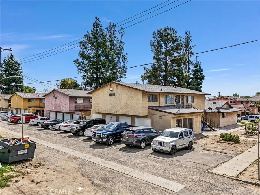 160 W Cascade, Rialto, CA 92376 - #3