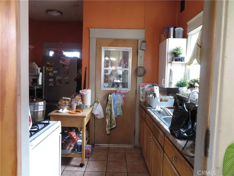 3830 S Figueroa Street, Los Angeles, CA 90037 - #3