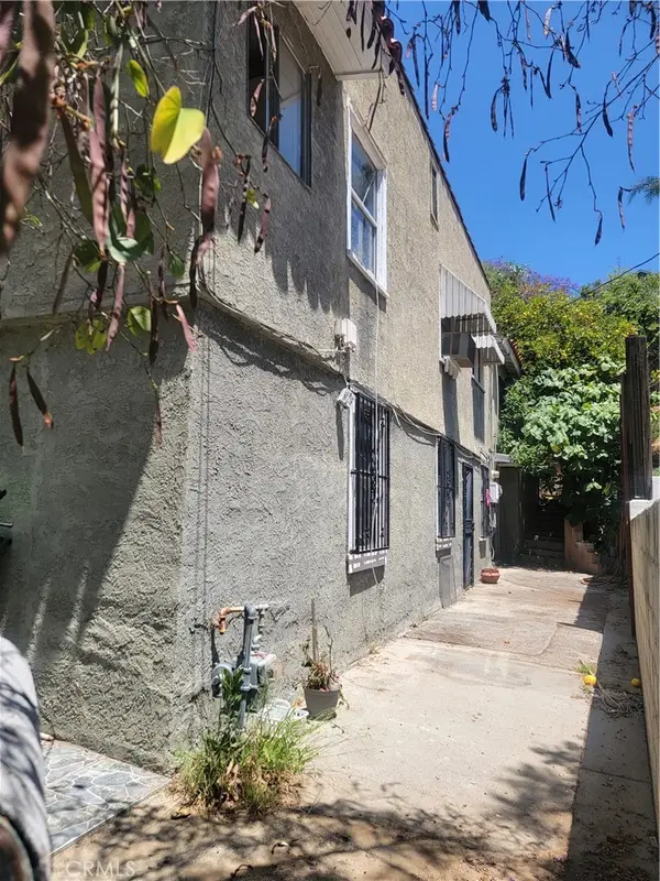 4727 College View Avenue, Los Angeles, CA 90041