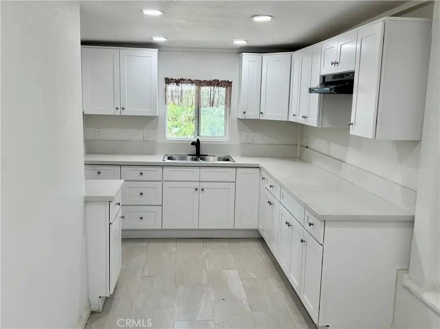 128 130 E 1st Street, Buttonwillow, CA 93206 - Image #3