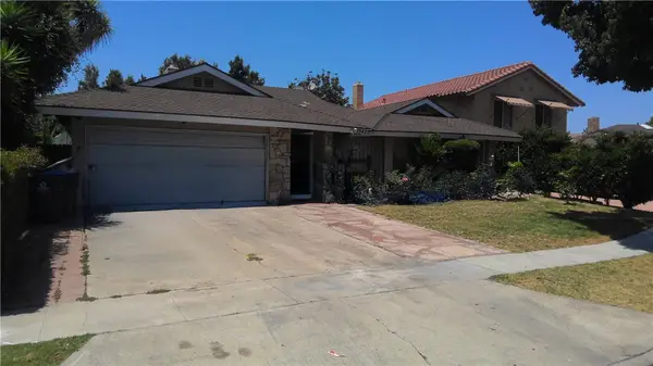 2542 N Pacific Avenue, Santa Ana, CA 92706