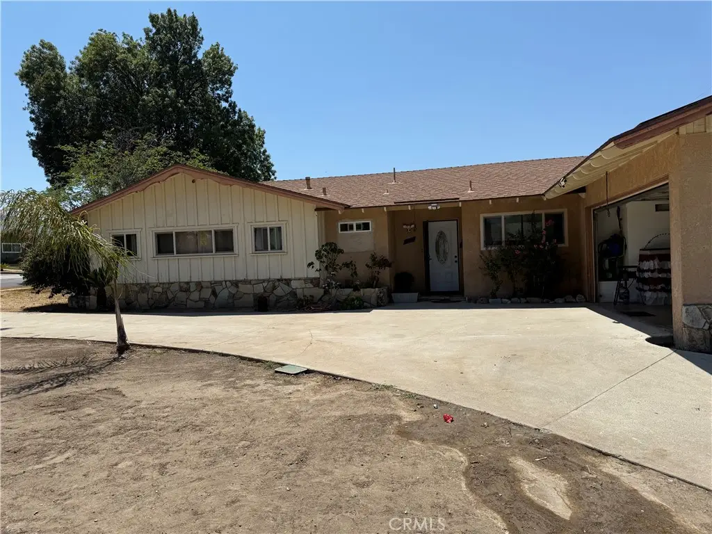 1710 Garretson Avenue, Corona, CA 92879 - #1
