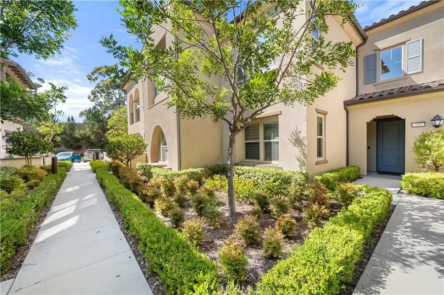 237 Carlow, Irvine, CA 92618 - Image #2