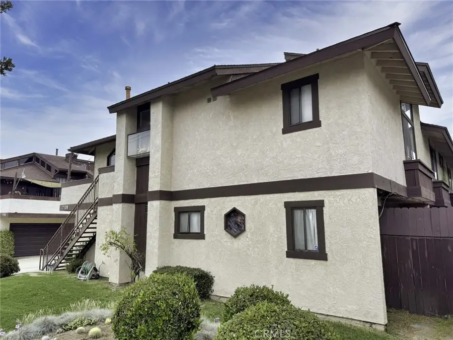 17108 Sims Lane, Huntington Beach, CA 92649 - Image #3