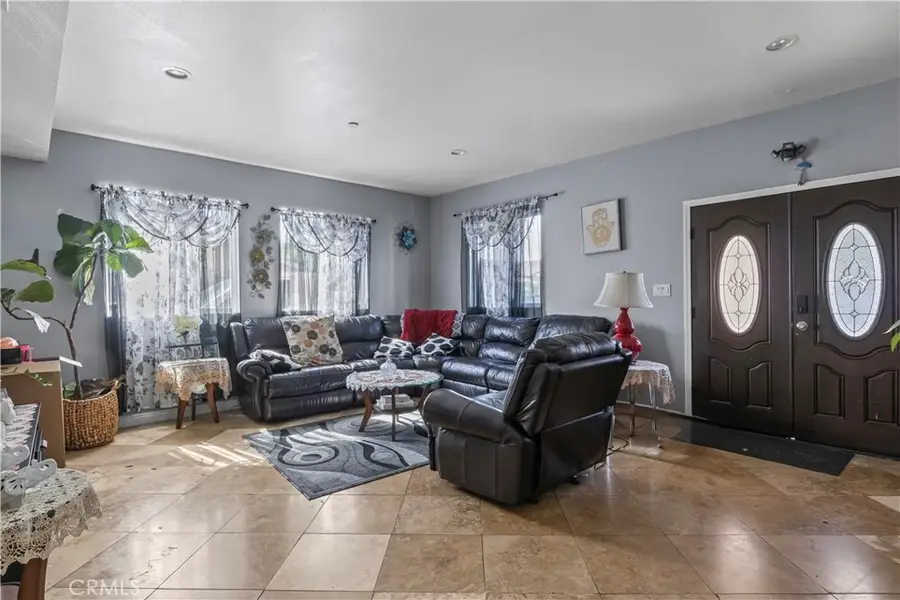 710 E 2nd Street, Santa Ana, CA 92701 - Image #3