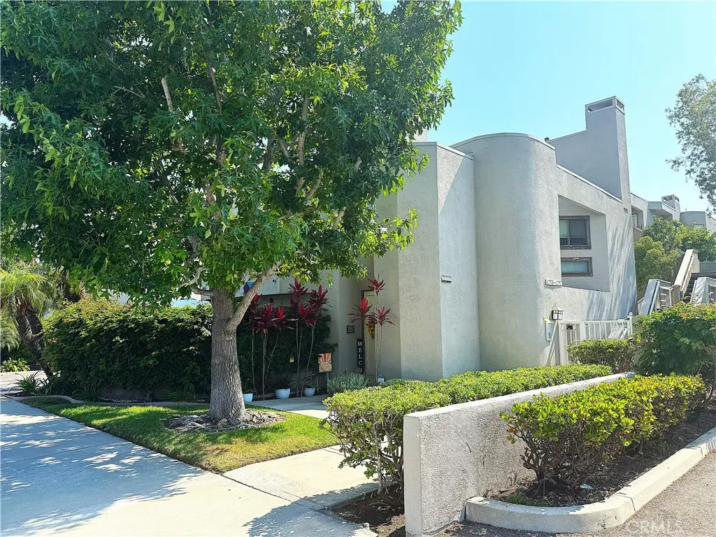 12584 Montecito Road #5, Seal Beach, CA 90740 - Image #1