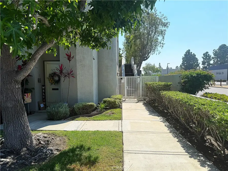 12584 Montecito Road #5, Seal Beach, CA 90740 - Image #3