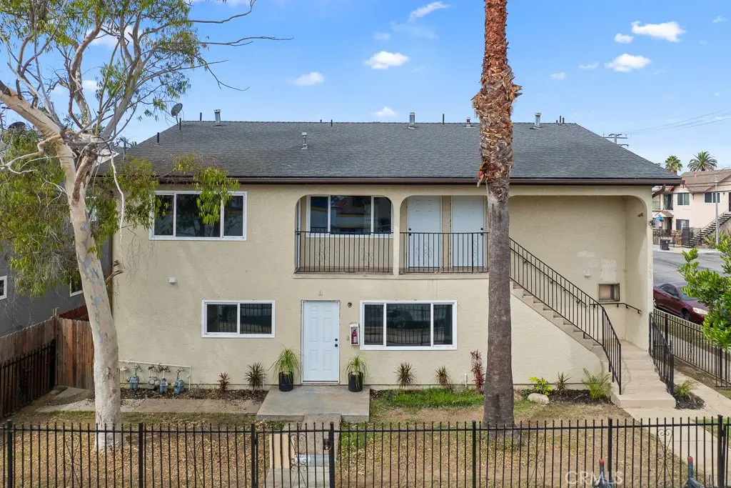 943 N Washington Place #4, Long Beach, CA 90813 - Image #1