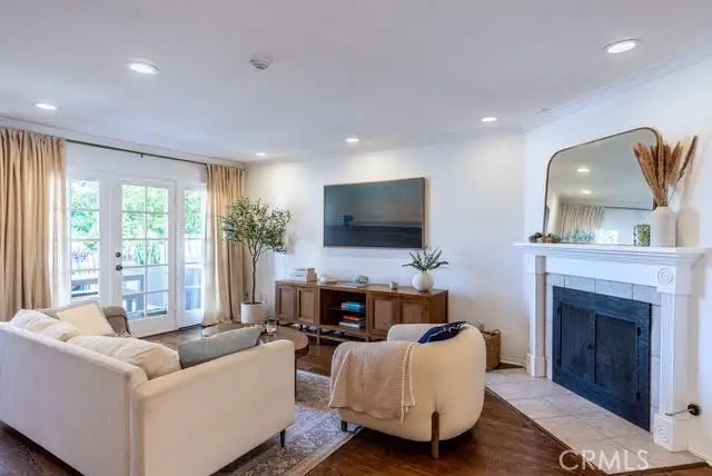 240 S Broadway #4, Redondo Beach, CA 90277 - Image #1