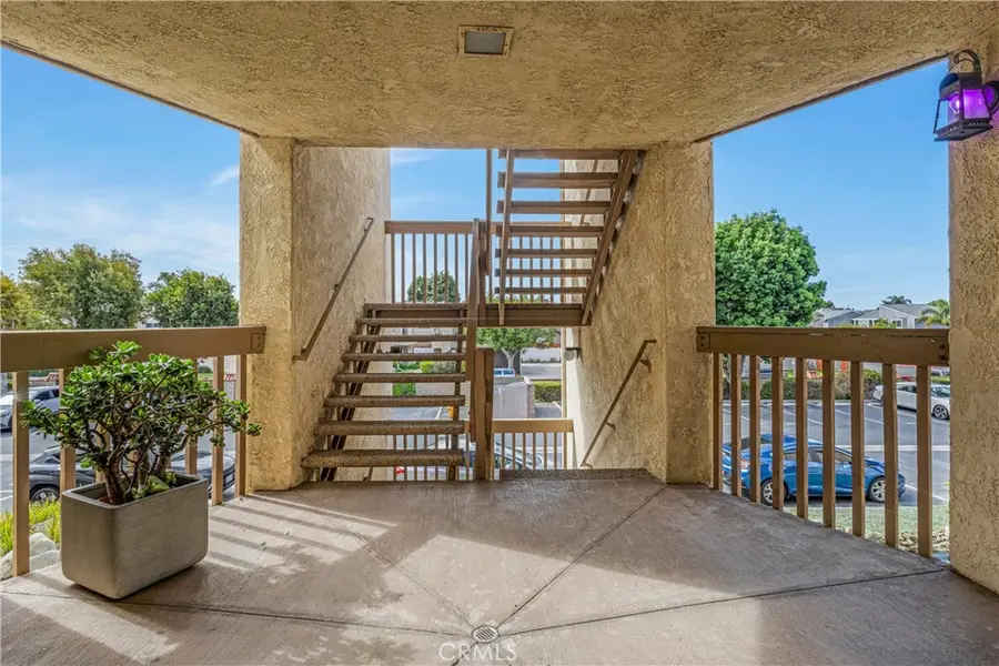 16581 Grunion Lane #204, Huntington Beach, CA 92649 - Image #2