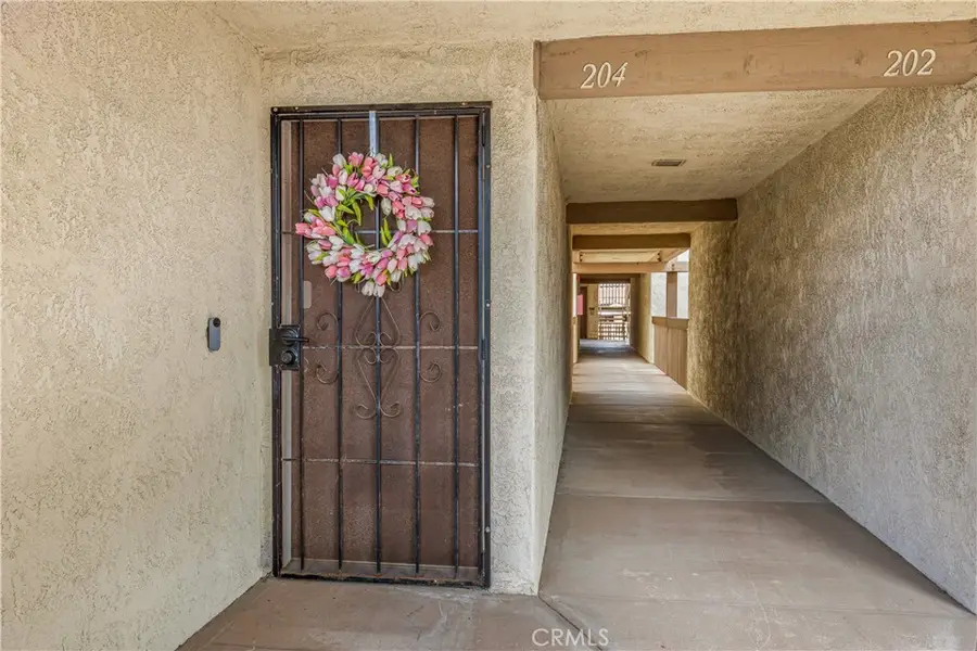 16581 Grunion Lane #204, Huntington Beach, CA 92649 - Image #3